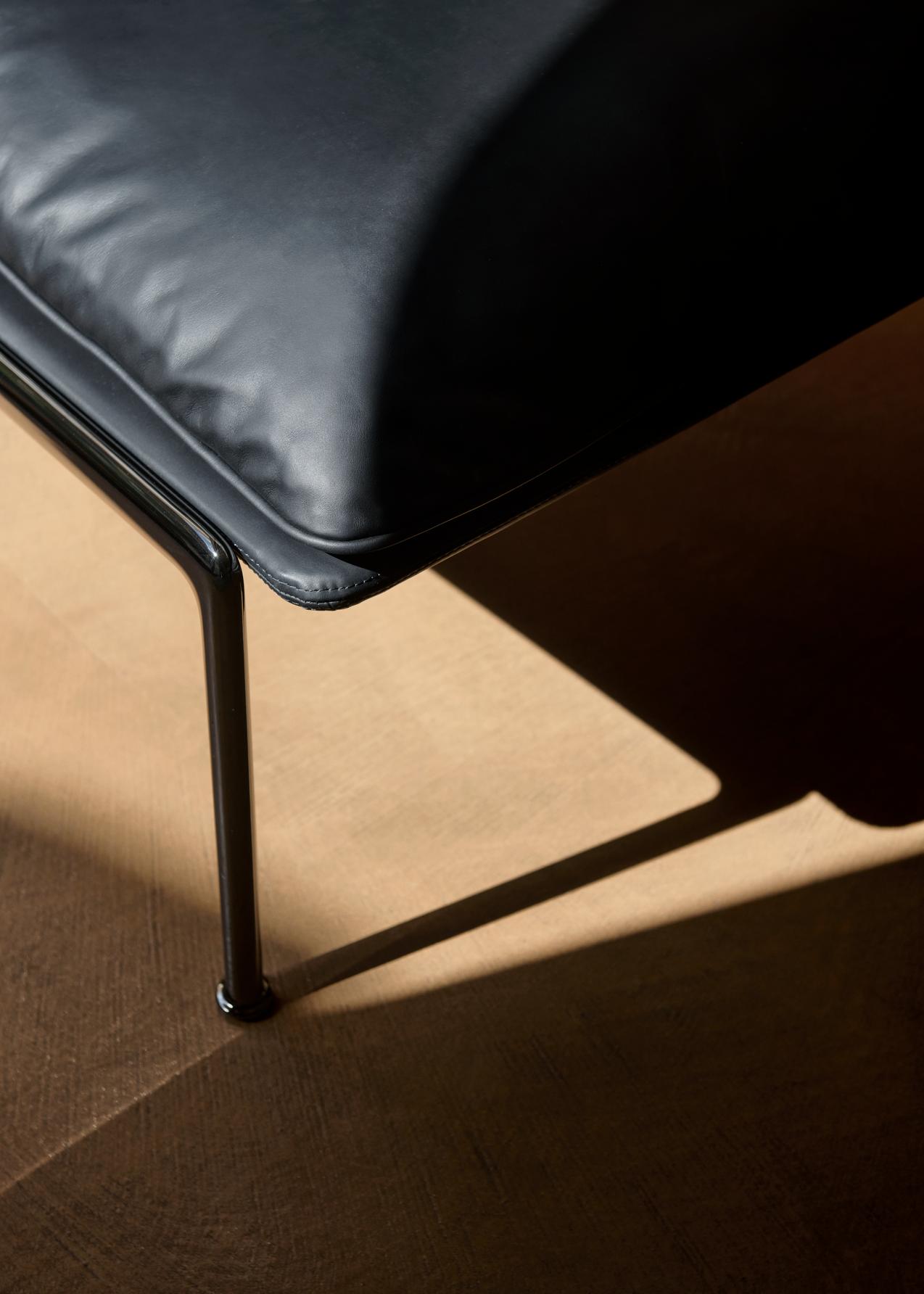 Muno Lounge Chair LN16